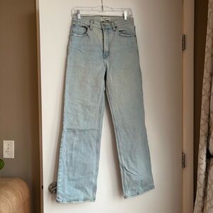 Abercrombie 90s Relaxed High Rise Light Wash Jeans